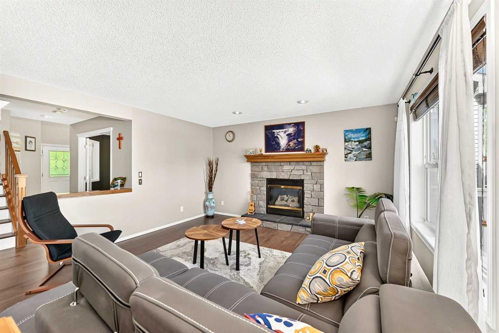 Picture for 38 Royal Oak Grove NW