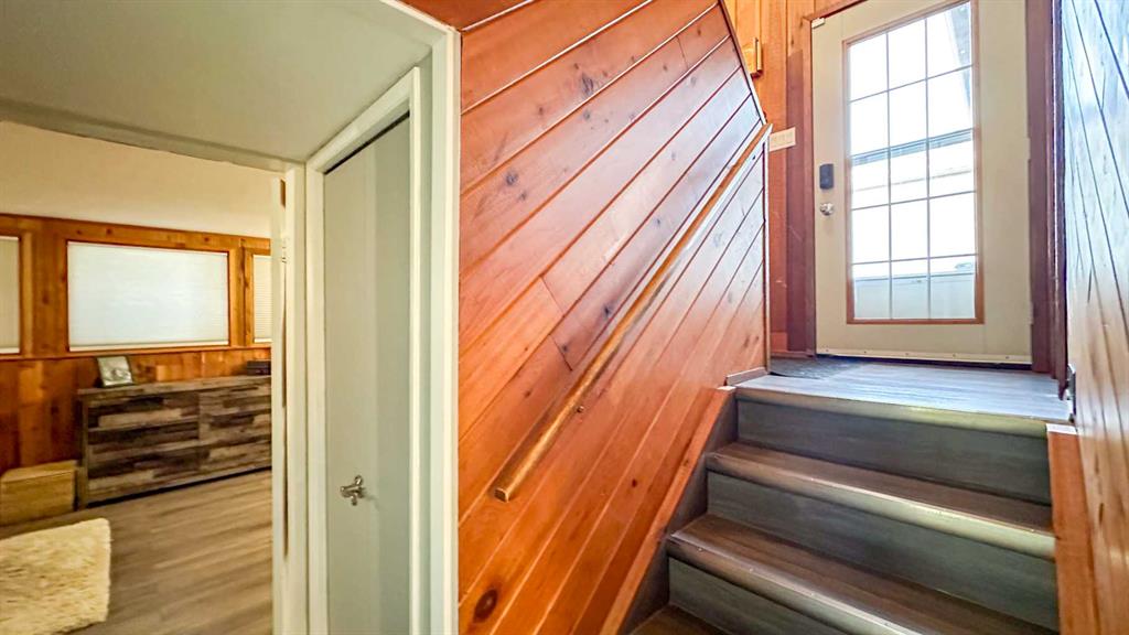 CIR Realty 617 4 Avenue CIR REALTY , Sundre, NONE,T0M1X0 ; Listing