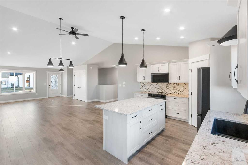 Picture for 3422 Victory Way  https://www.cirrealty.ca/reb/creb/24/A2267124_11.jpg