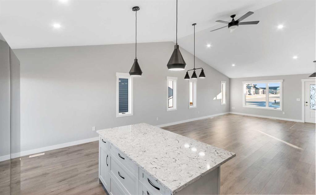 Picture for 3422 Victory Way  https://www.cirrealty.ca/reb/creb/24/A2267124_12.jpg