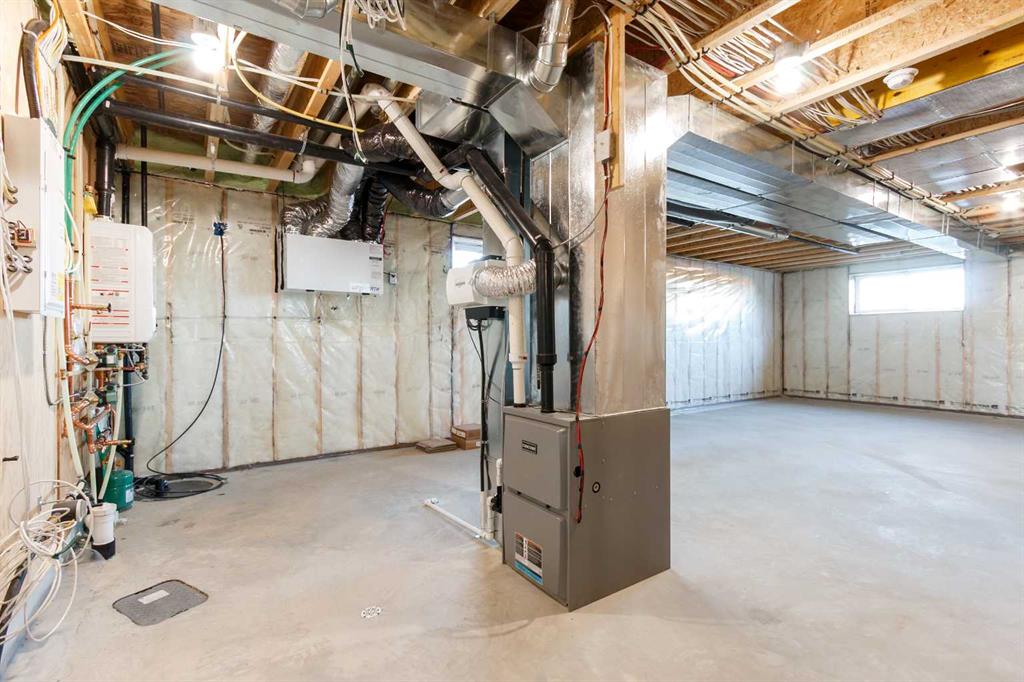 Picture for 3422 Victory Way  https://www.cirrealty.ca/reb/creb/24/A2267124_26.jpg