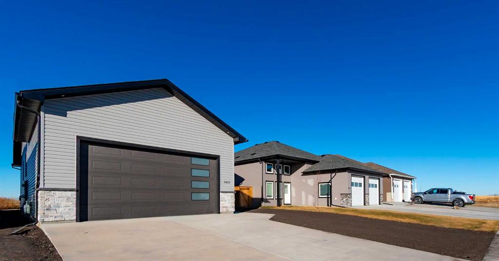 Picture for 3422 Victory Way  https://www.cirrealty.ca/reb/creb/24/A2267124_29.jpg