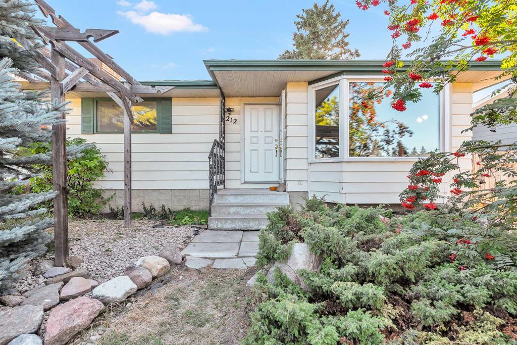 Picture for 212 Dovercrest Place SE