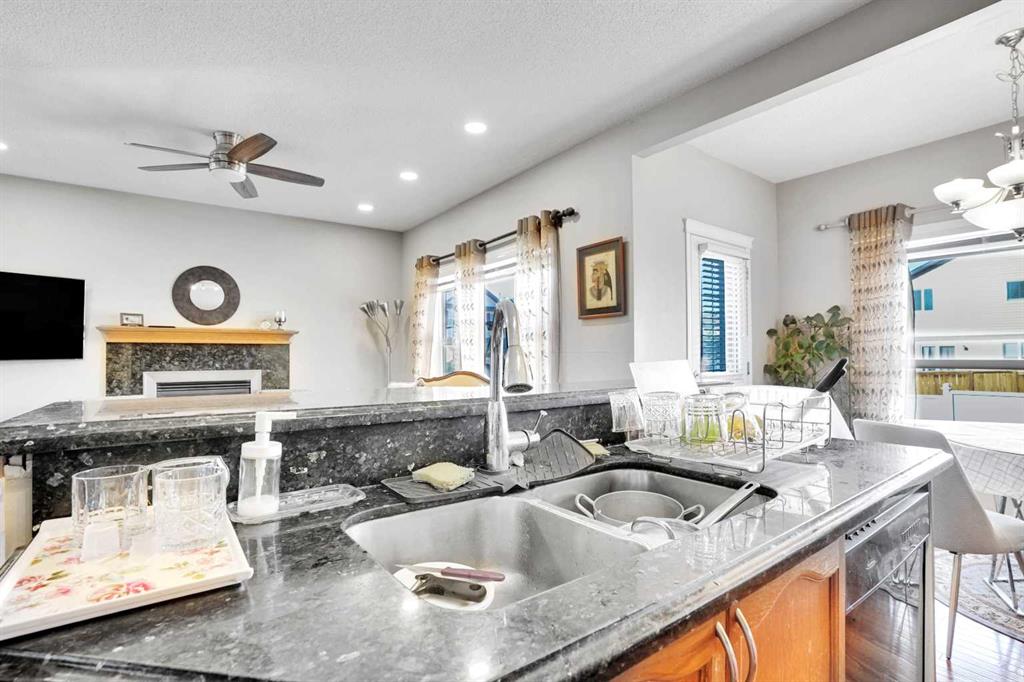 Picture for 155 Covepark Green NE