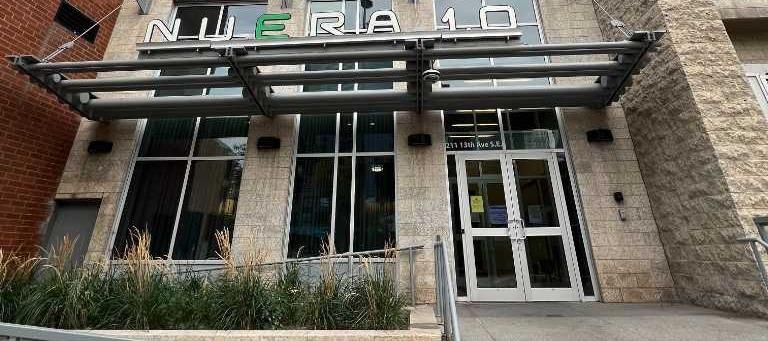 Picture for 2607, 211 13 AVE Avenue SE