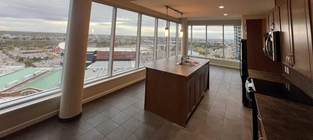 Picture for 2607, 211 13 AVE Avenue SE