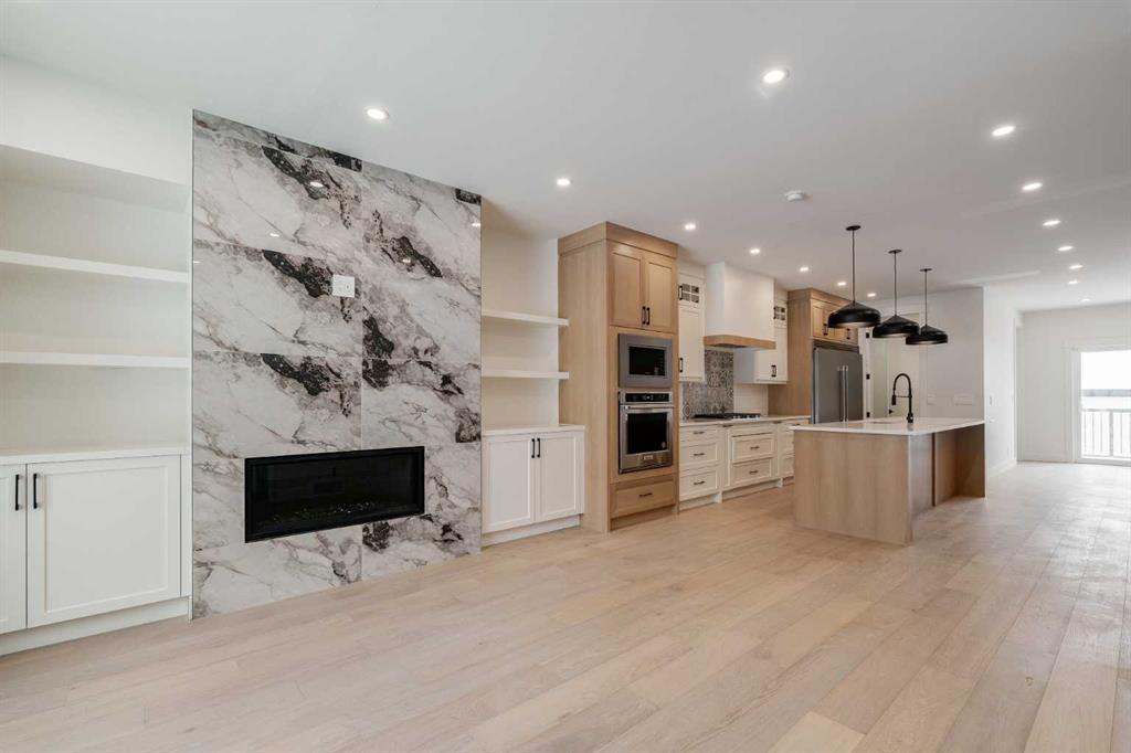 Picture for 2812 35 Street SW