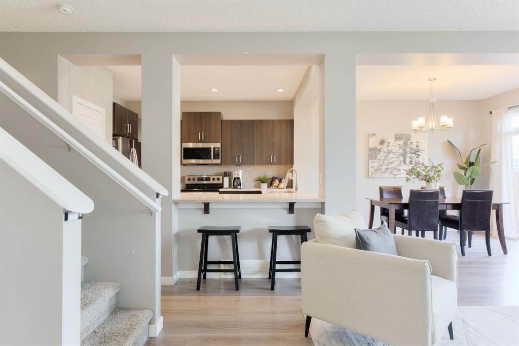 Picture for 271 River Heights Crescent 