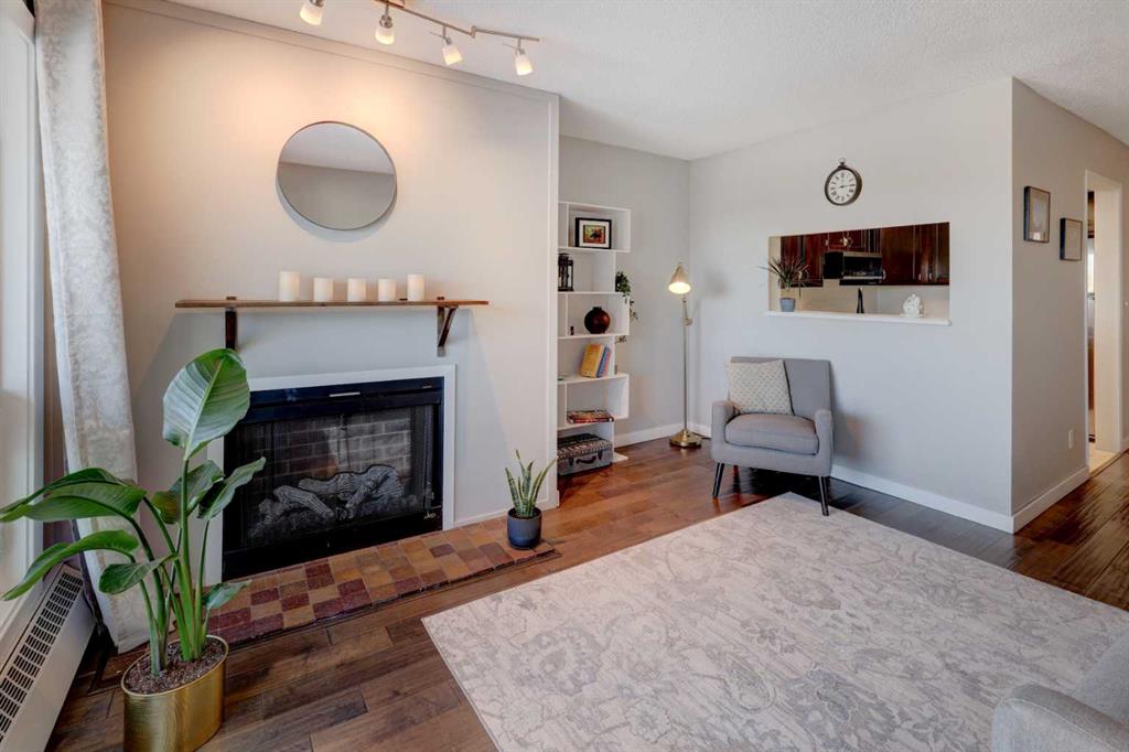 Picture for 406, 3747 42 Street NW