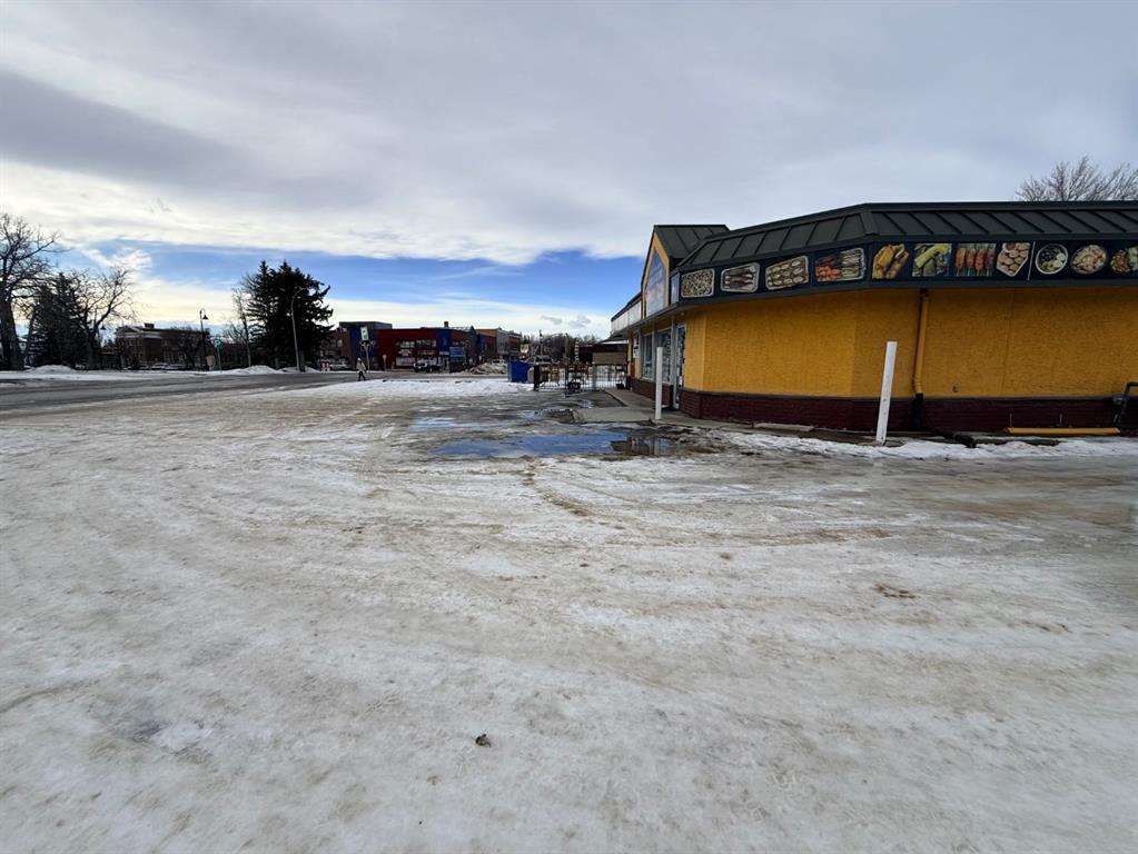 Picture for 219 Centre Street SW