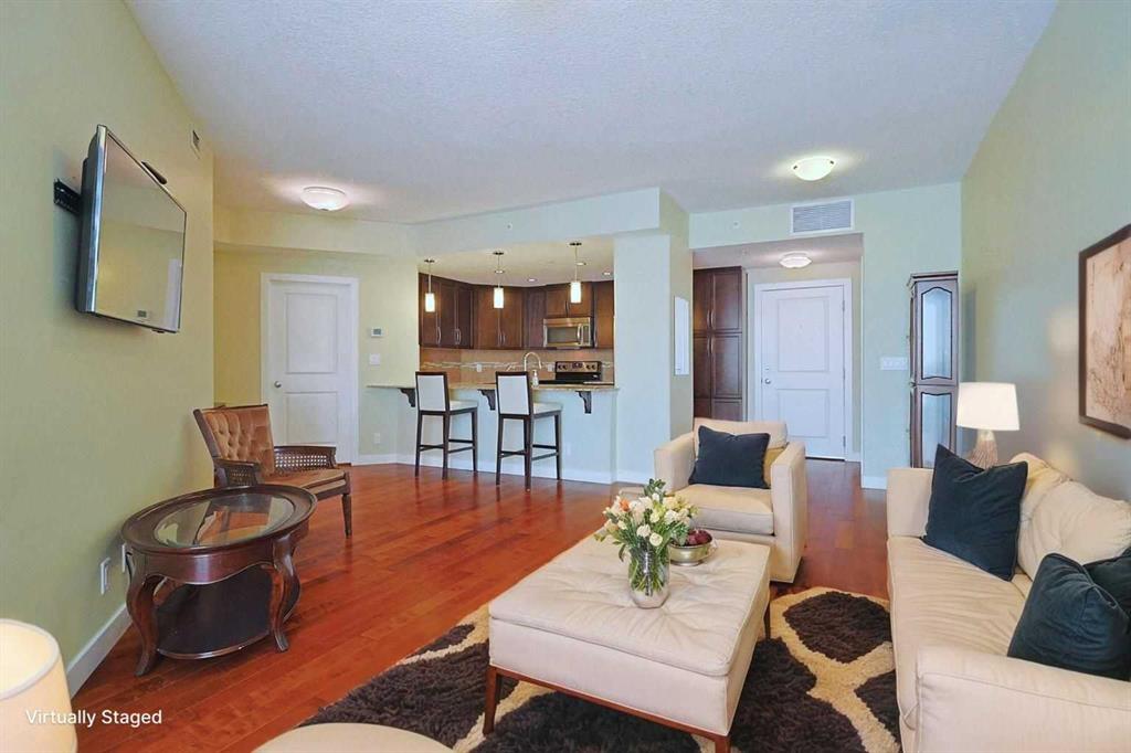 Picture for 609, 16 Varsity Estates Circle NW