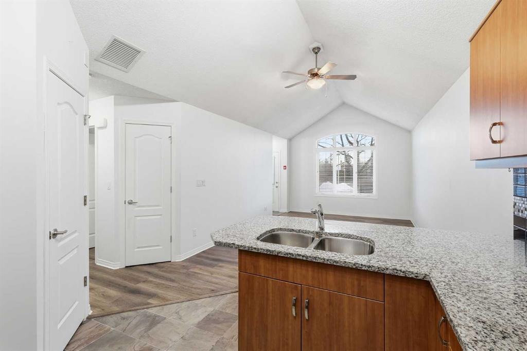 Picture for 11, 24 River Heights View 