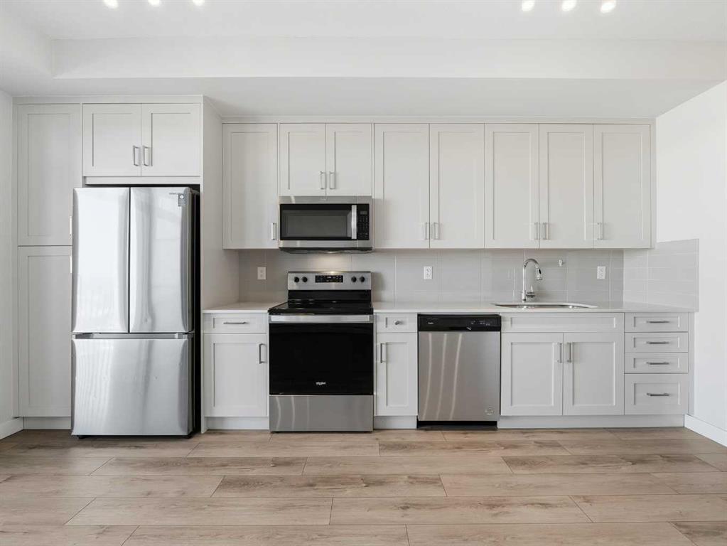 Picture for 405, 500 Auburn Meadows Common SE