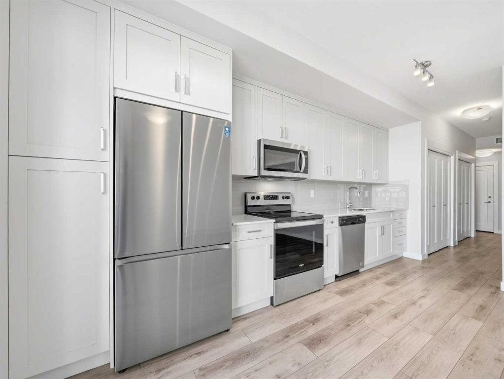 Picture for 405, 500 Auburn Meadows Common SE