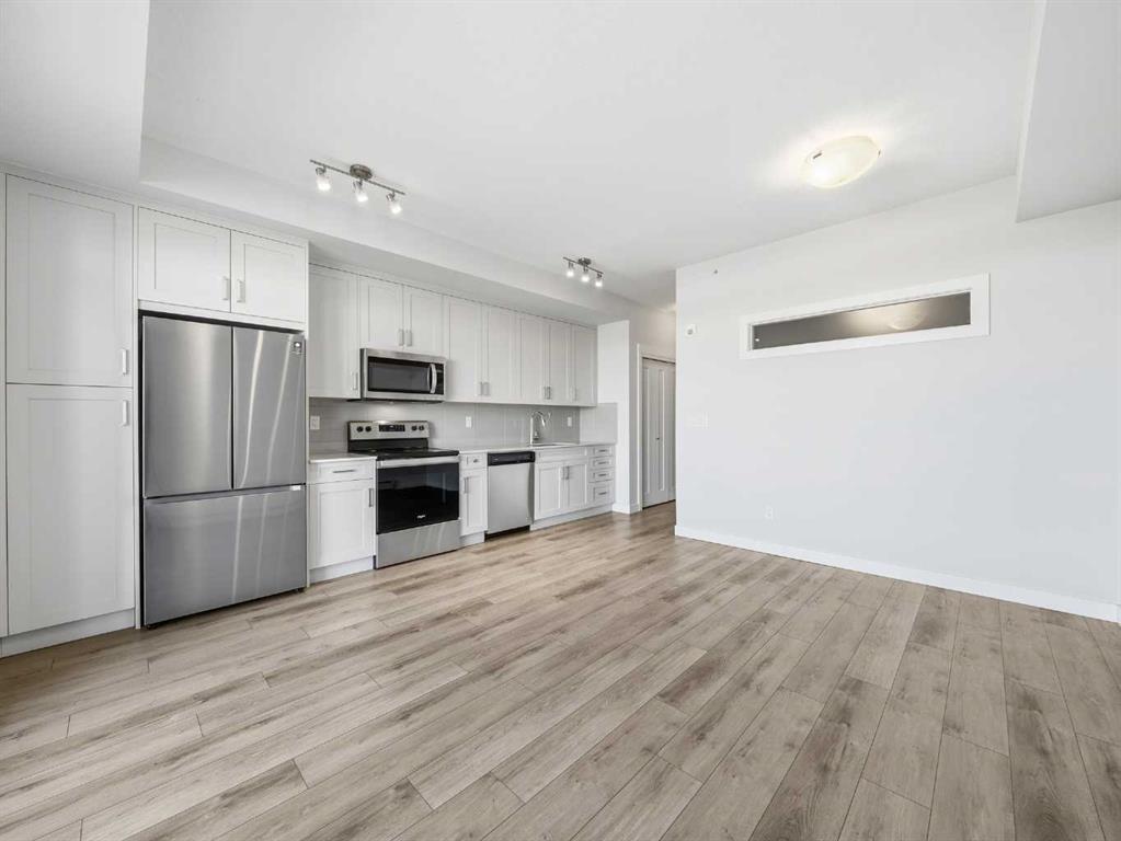 Picture for 405, 500 Auburn Meadows Common SE