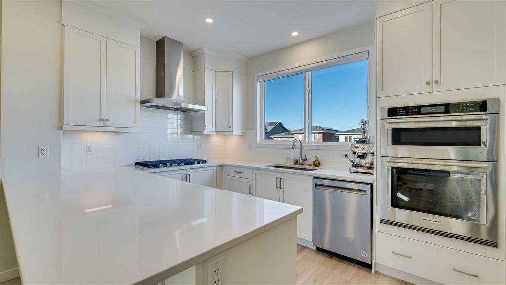 Picture for 18 Amblehurst Path NW