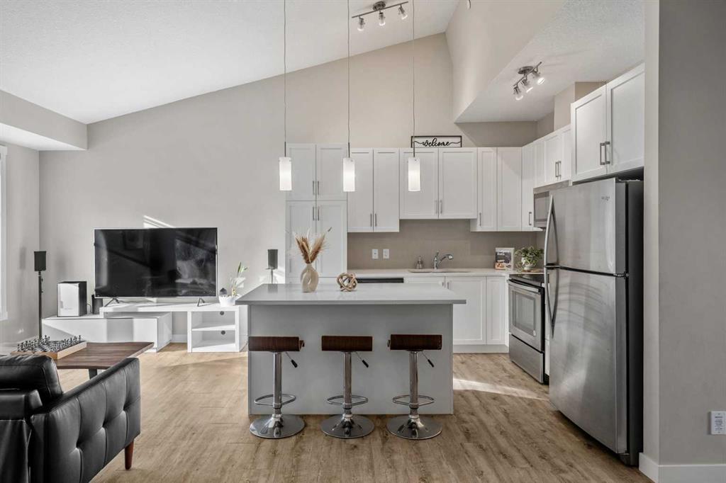 Picture for 124 Livingston Common NE