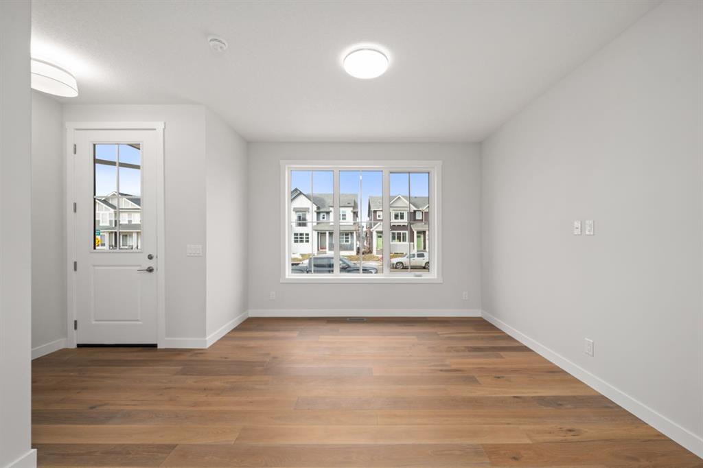 Picture for 384 Sora Boulevard SE