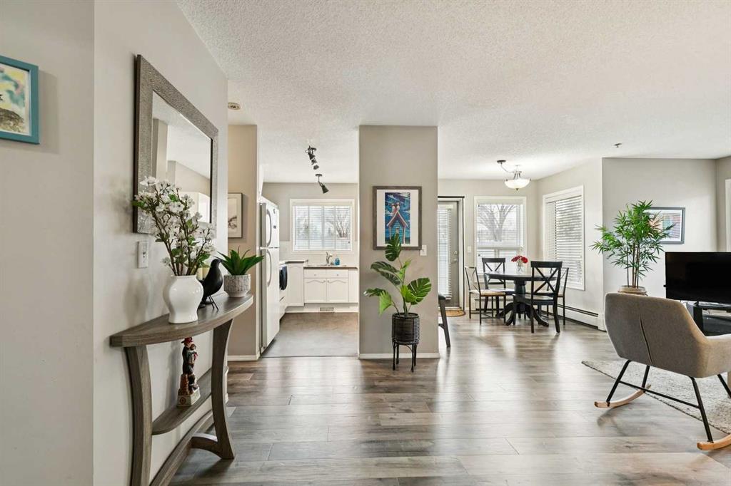 Picture for 104, 7 Harvest Gold Manor NE