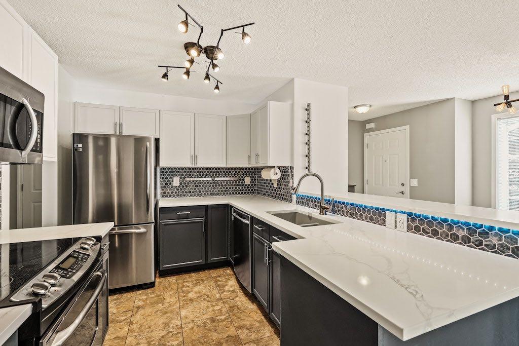 Picture for 22, 914 20 Street SE