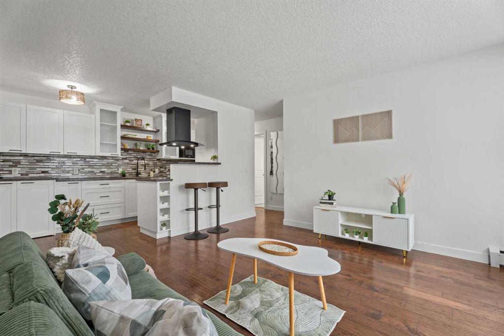 Picture for 105, 123 24 Avenue SW