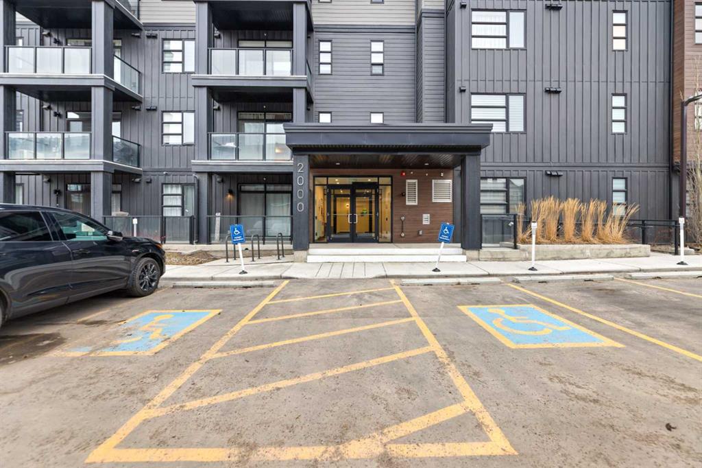 Picture for 2305, 55 Lucas Way NW