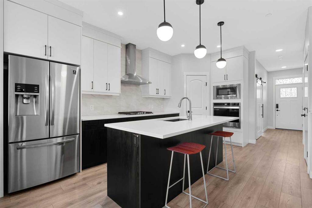 Picture for 571 Livingston Way NE