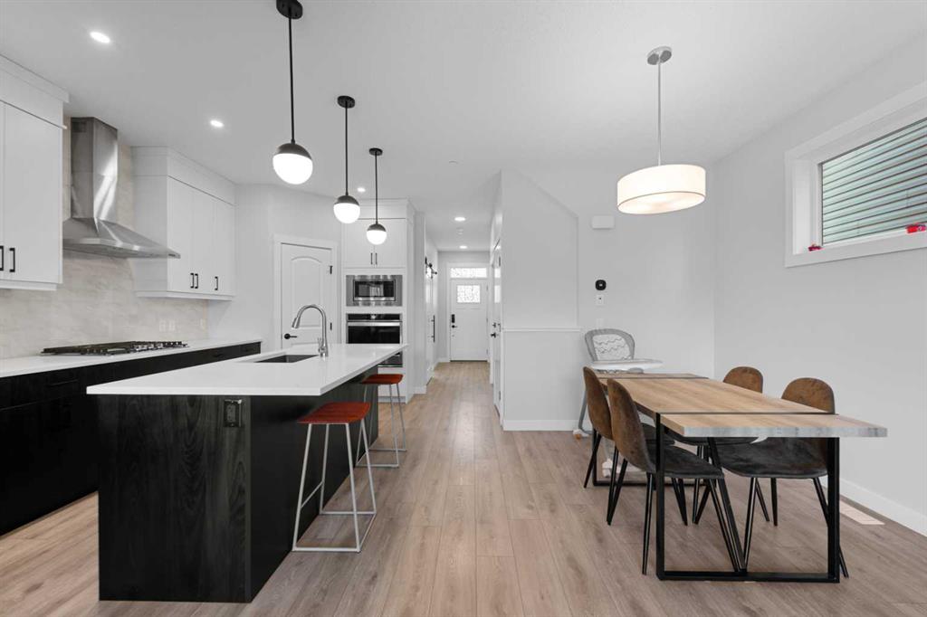 Picture for 571 Livingston Way NE