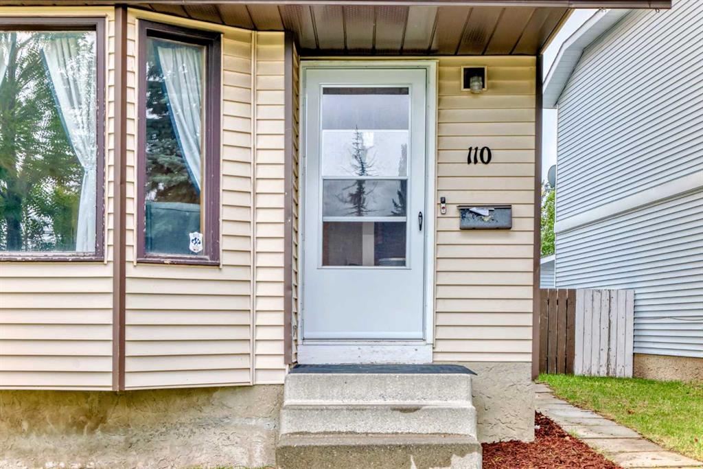 Picture for 110 Edgeburn Crescent NW