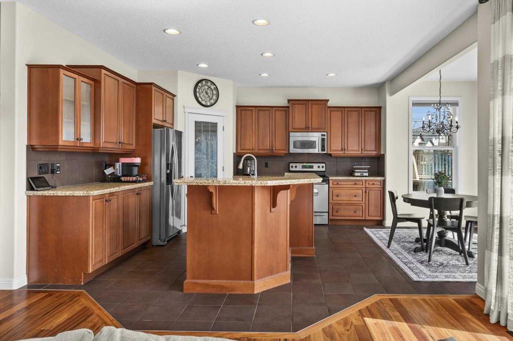 Picture for 311 Royal Oak Circle NW