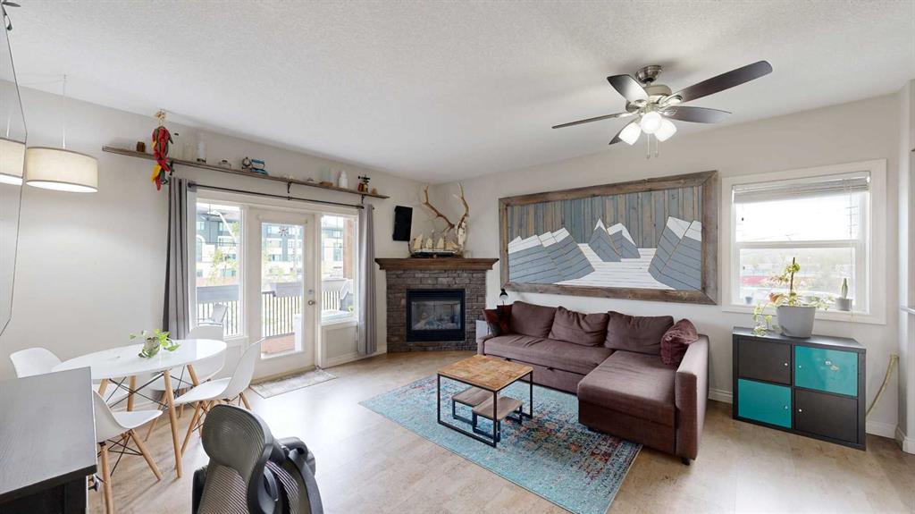 Picture for 301, 110 12 Avenue NE