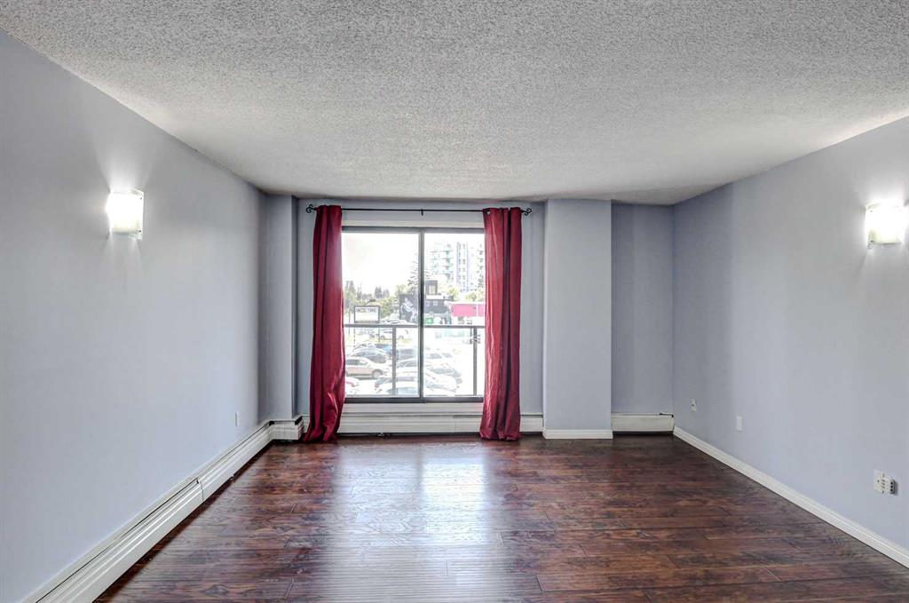 Picture for 204, 1900 25A Street SW