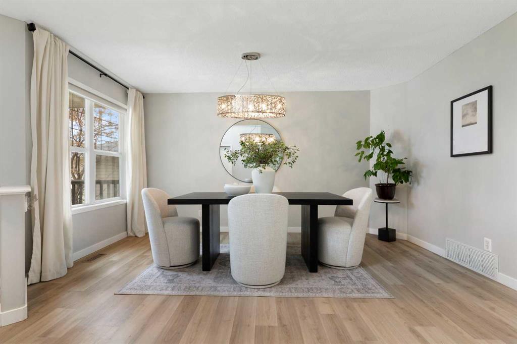 Picture for 164 Royal Oak Heights NW