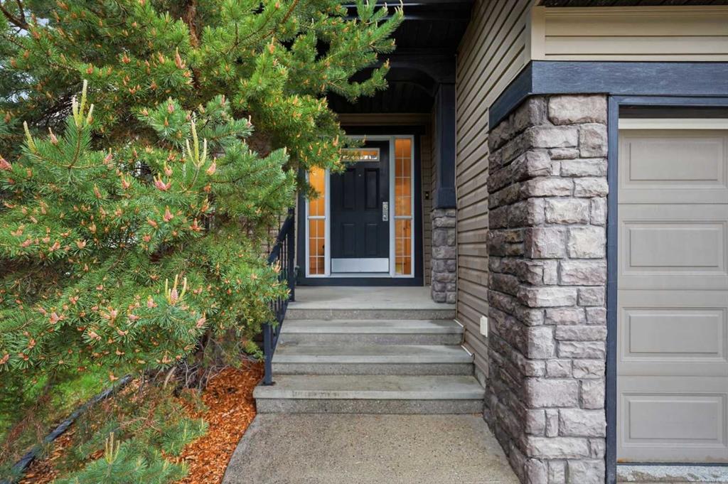 Picture for 114 Cougarstone Crescent SW