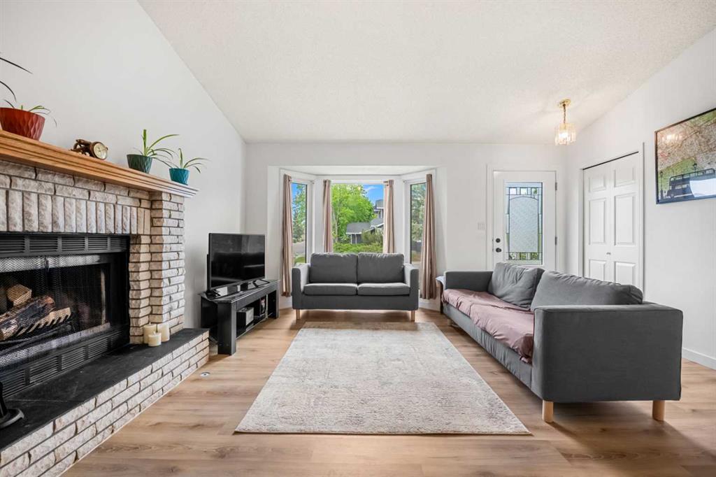 Picture for 1667 Meadowbrook Drive SE