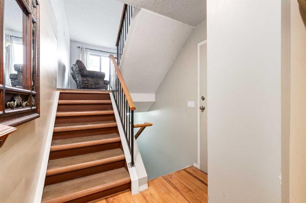 Picture for 112, 1190 Ranchview Road NW