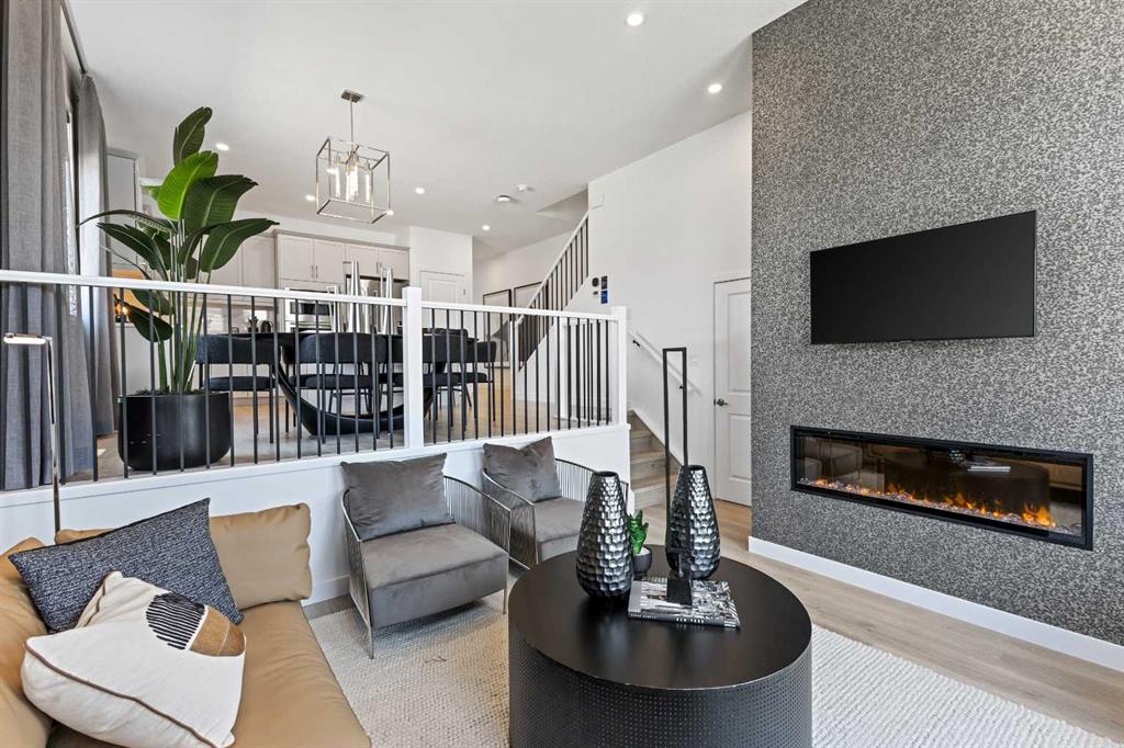 Picture for 124 Corner Glen Avenue NE