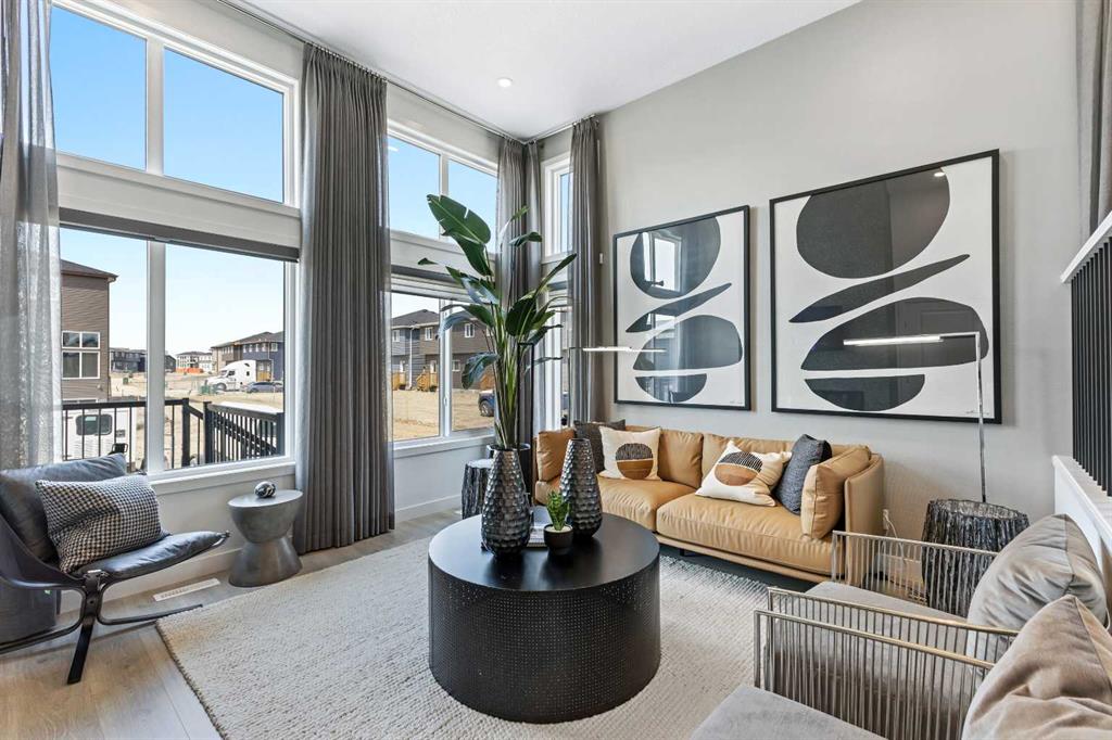 Picture for 124 Corner Glen Avenue NE