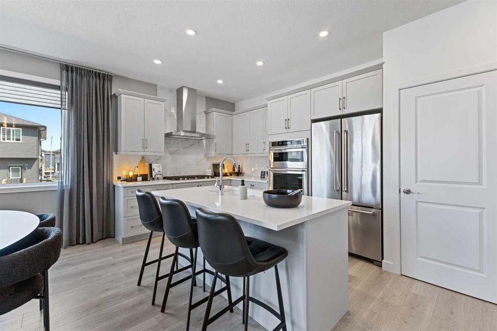 Picture for 124 Corner Glen Avenue NE
