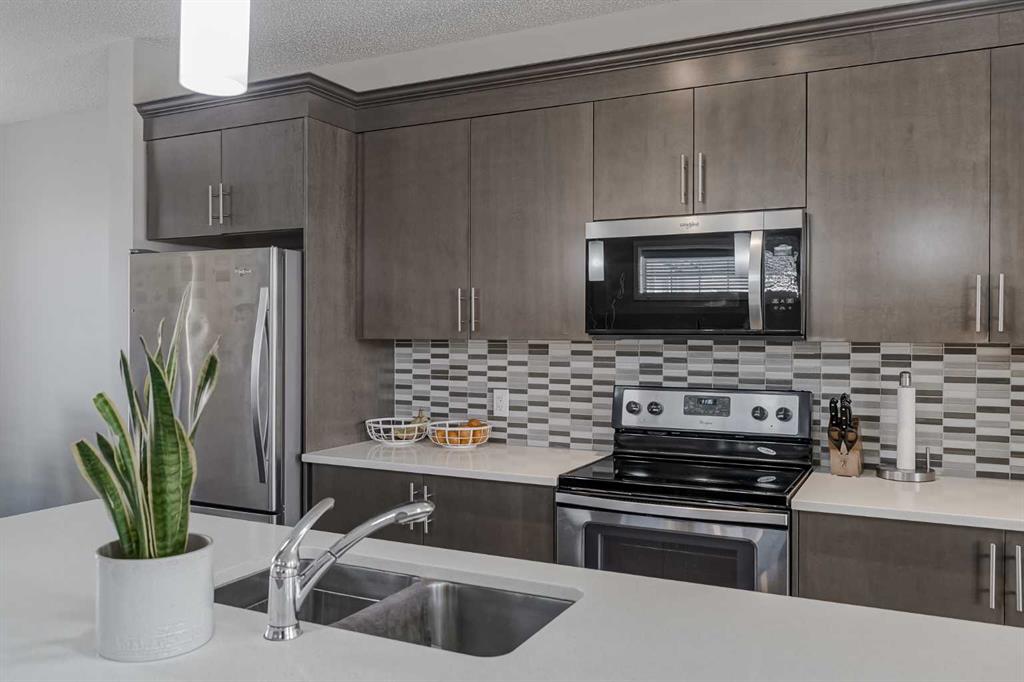 Picture for 8 Cranford Park SE