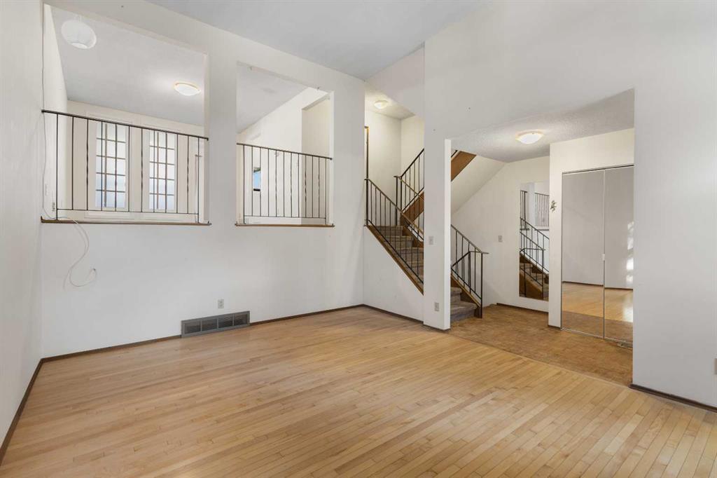 Picture for 9, 5400 Dalhousie Drive 