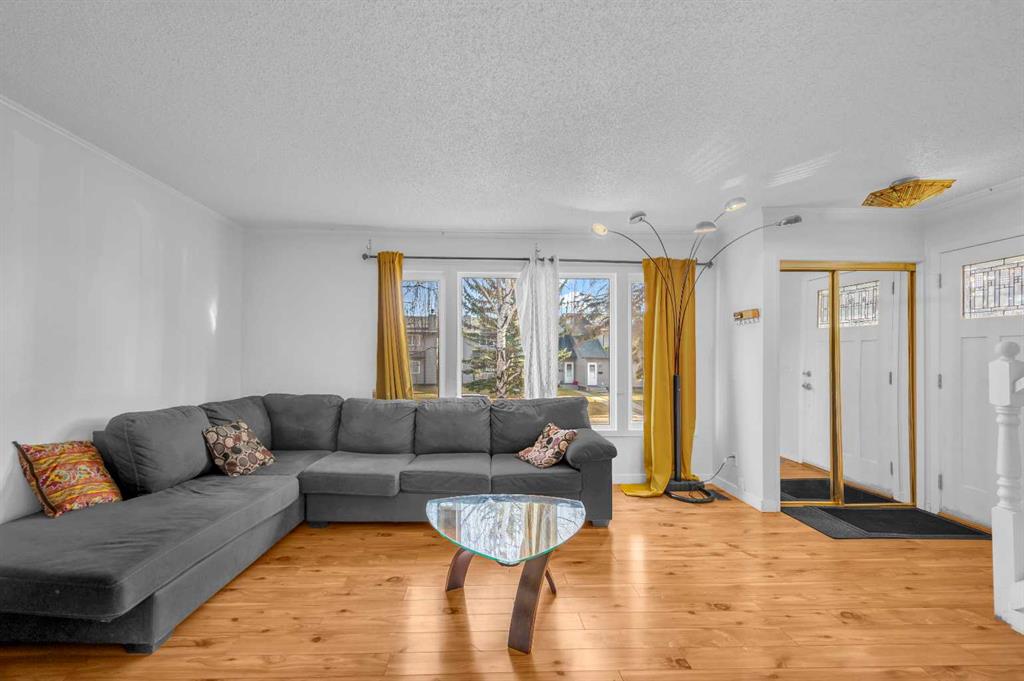 Picture for 172 Templehill Drive NE