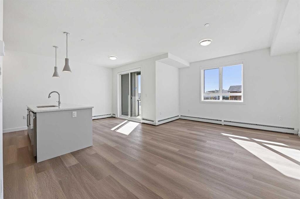 Picture for 2215, 520 Reynolds Avenue SW