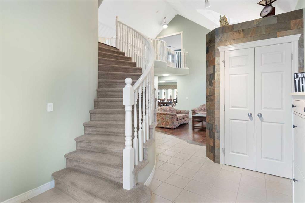 Picture for 124 Cresthaven Place SW