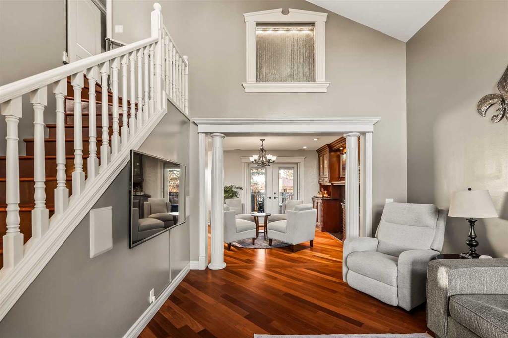 Picture for 25 McKinley Bay SE