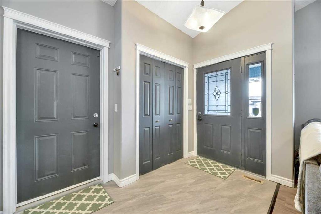 Picture for 218 Allan Crescent 