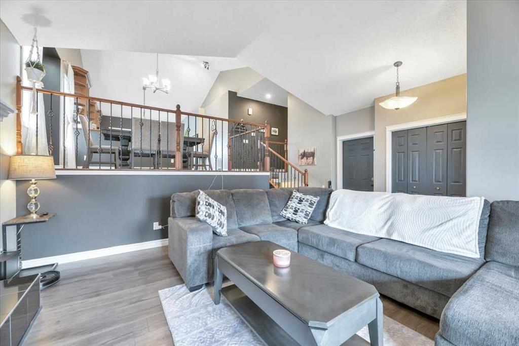 Picture for 218 Allan Crescent 