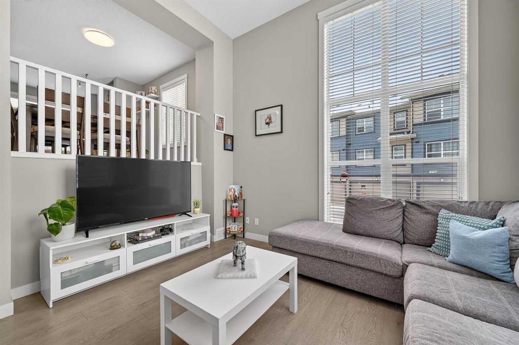 Picture for 1137 McKenzie Towne Row SE