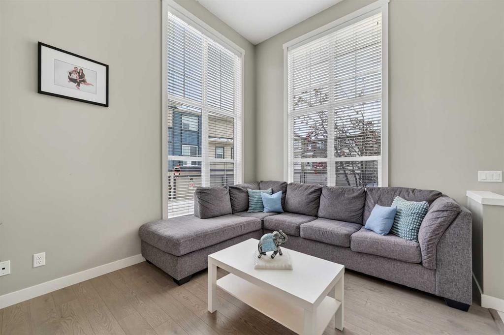 Picture for 1137 McKenzie Towne Row SE