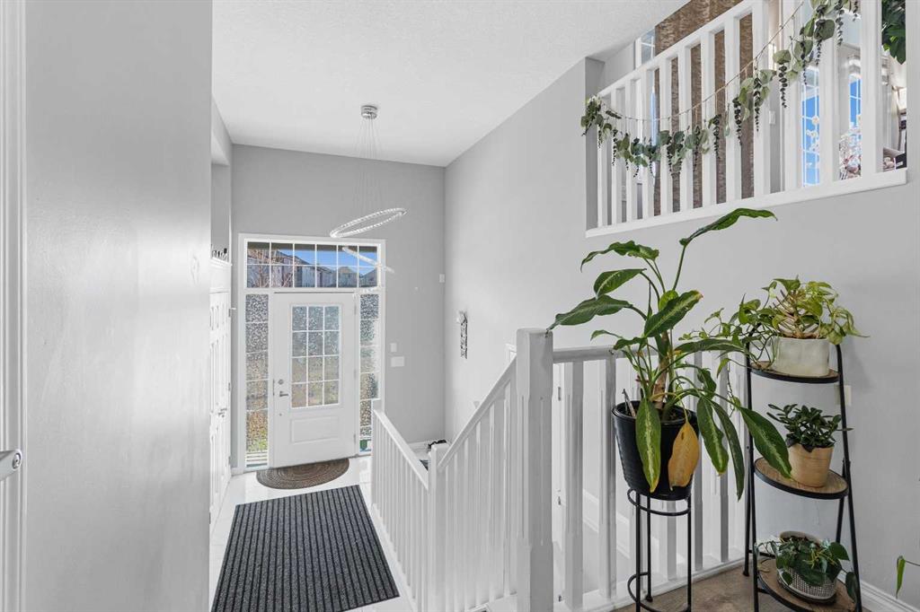 Picture for 237 Windrow Crescent SW